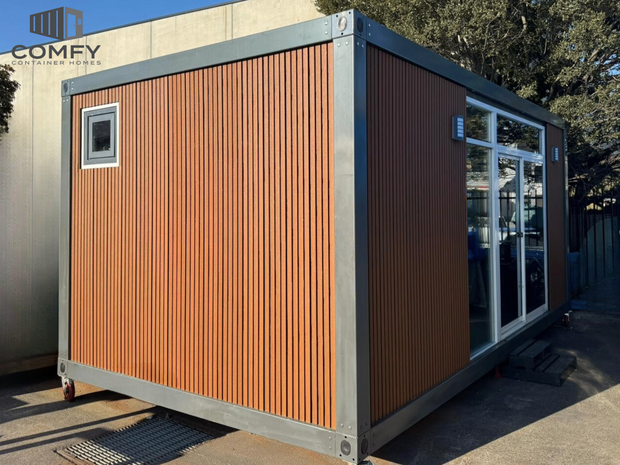 6m Modern Container Home – Fully Equipped & Insulated