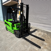 HULK T-250 Electric Forklift – 3-Meters & 2.5 Ton Capacity