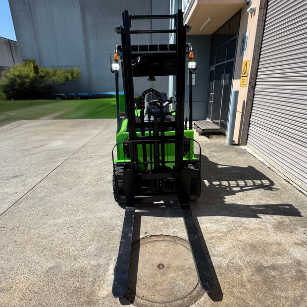 HULK T-250 Electric Forklift – 3-Meters & 2.5 Ton Capacity
