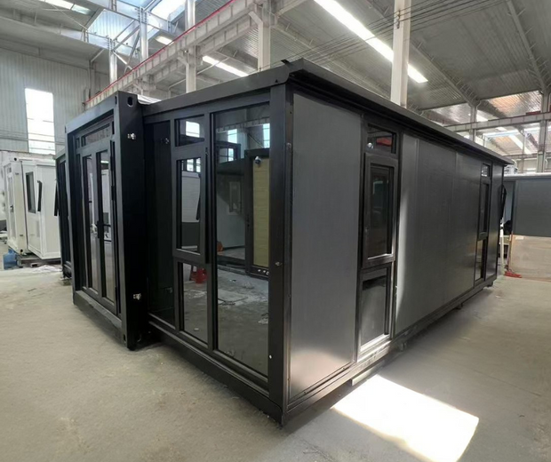 20ft Mobile Expandable Home 2 Bed Rooms Equipped with Bathroom and Kitchen
